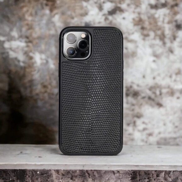 Handcrafted iPhone 12 Pro Max Case - Premium LIzard - Black Color - Picture 3 of 5